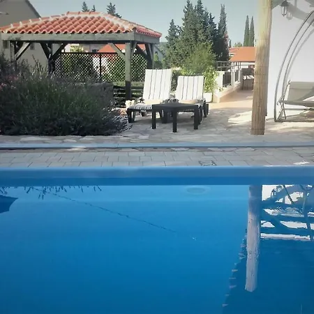 Lavender Hill Hvar - Pool, Jacuzzi,sauna,bbq Villa *